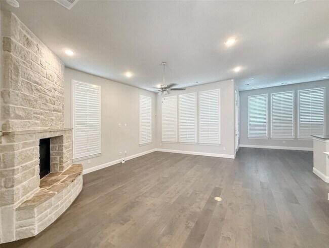 Building Photo - 6905 Broomsedge Dr
