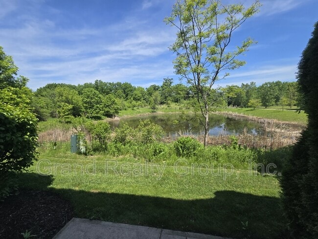 Building Photo - 376 S Jade Ln