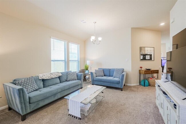 Building Photo - 14657 E Pine Heart Dr