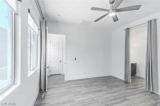 Building Photo - 7267 Lovelock Cave Ct