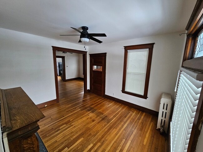 Building Photo - 3154 Van Alstyne St