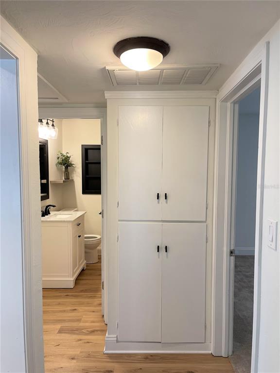 Building Photo - 309 W Palm Dr