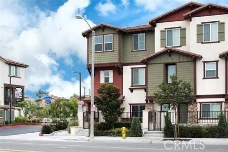 Building Photo - 706 S Euclid St