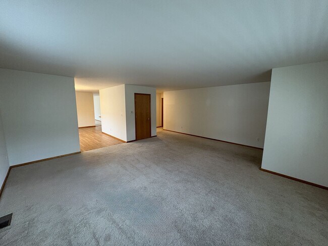 Building Photo - 3515 Malland Ct