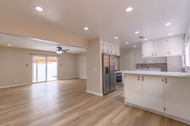 Building Photo - 358 I Ave
