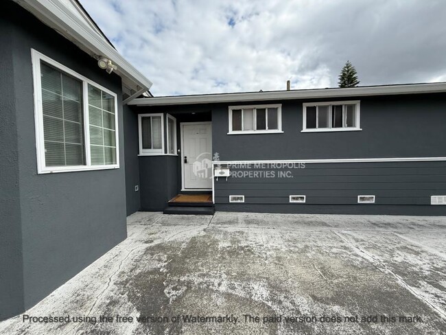 Building Photo - 3 bedroom in Sunnyvale CA 94085