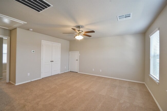 Building Photo - 24810 Winema Wds Ln