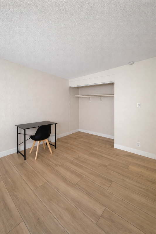 Building Photo - 1595 Palma Vista Ave