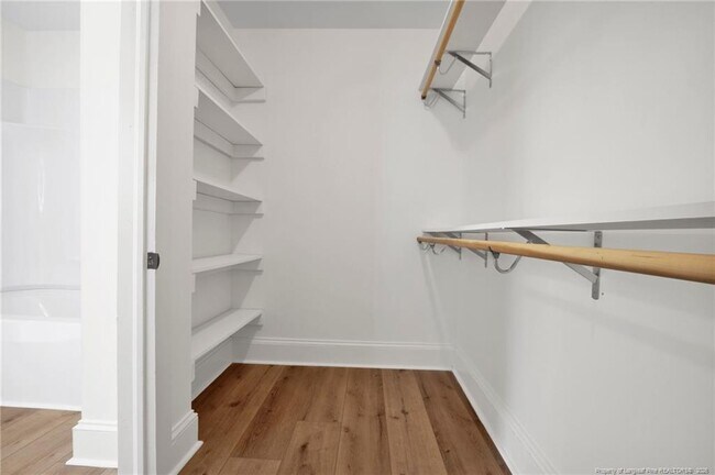 Building Photo - 809 Anarine Rd