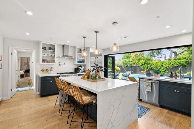 Building Photo - Designer 4BR Retreat with Pool, Indoor-Outdoor Living, and Prime Menlo Park Location