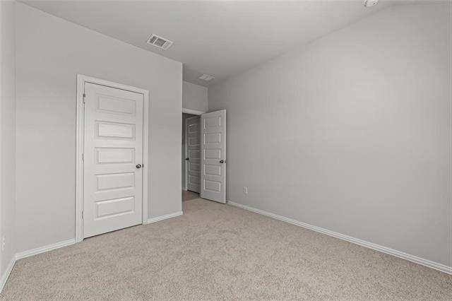 Building Photo - 1504 Foxglove Dr