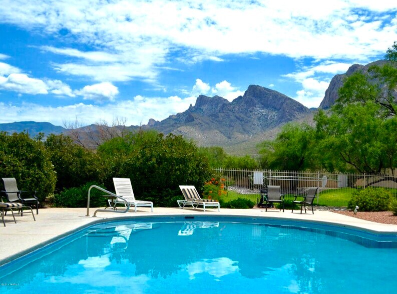 HOA pool - 200 E Belcourte Pl