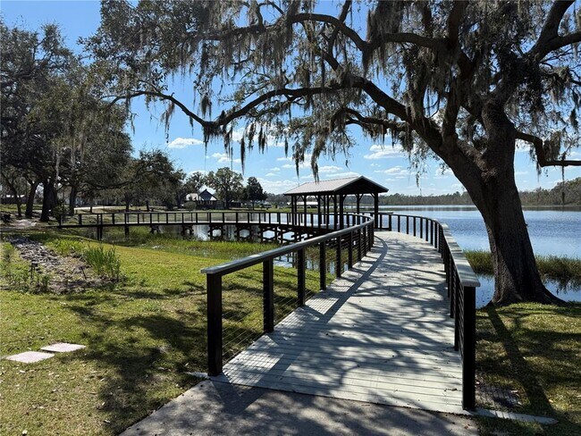 Building Photo - 7117 Dilly Lake Ave