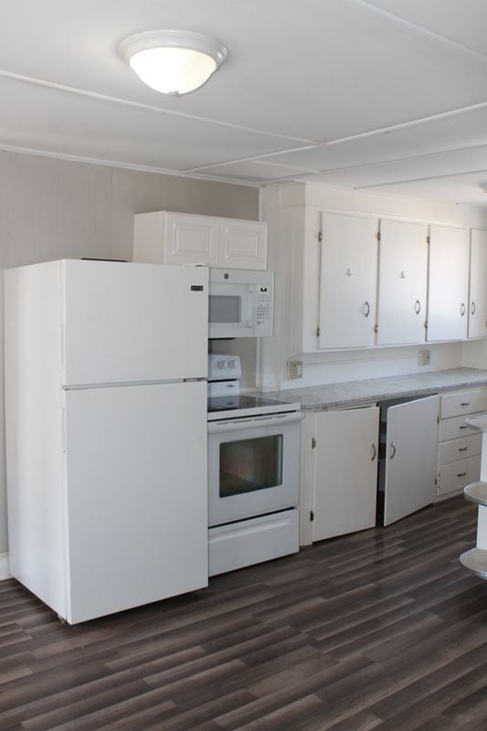 Building Photo - 20 Bellevue St