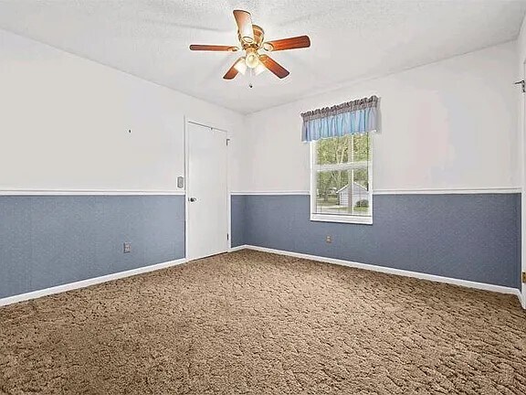 Building Photo - 233 SE Sandia Way