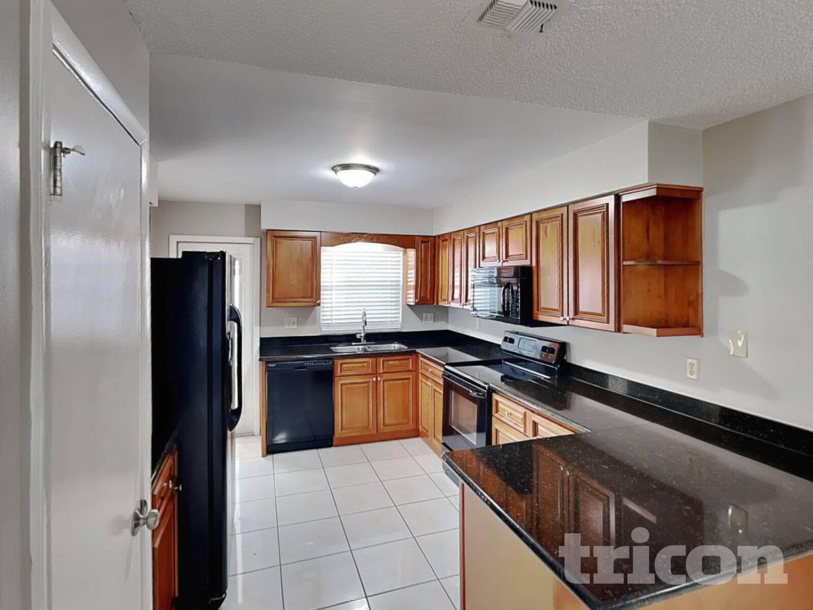 Building Photo - 1924 Derbywood Dr