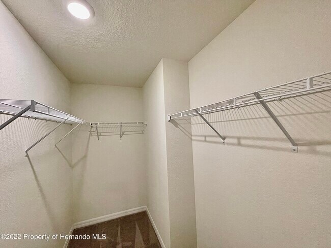 Building Photo - 9373 Fox Chapel Ln