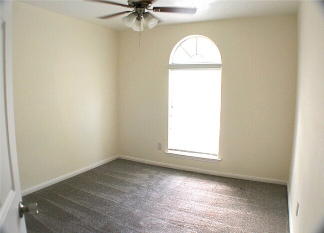 Building Photo - 20706 Grenoble Ln