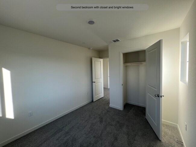 Building Photo - 5632 Molino Cir