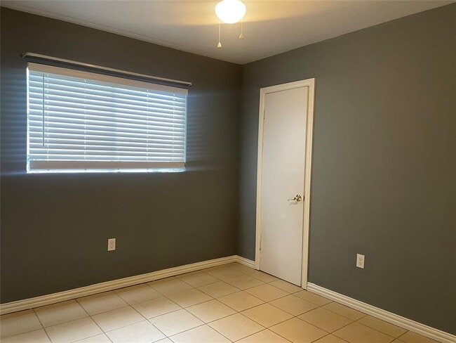 Building Photo - 12803 Segrest Dr