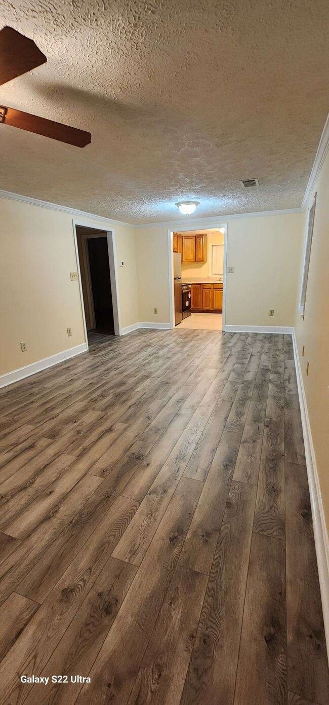 Building Photo - 25 Norton St