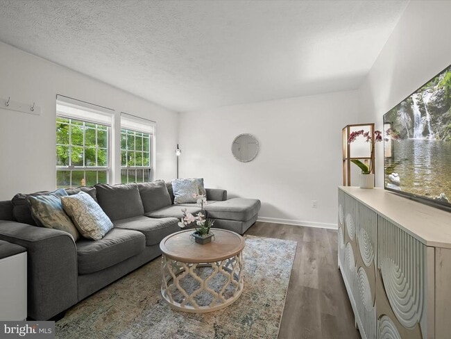 Building Photo - 7729 Patuxent Oak Ct