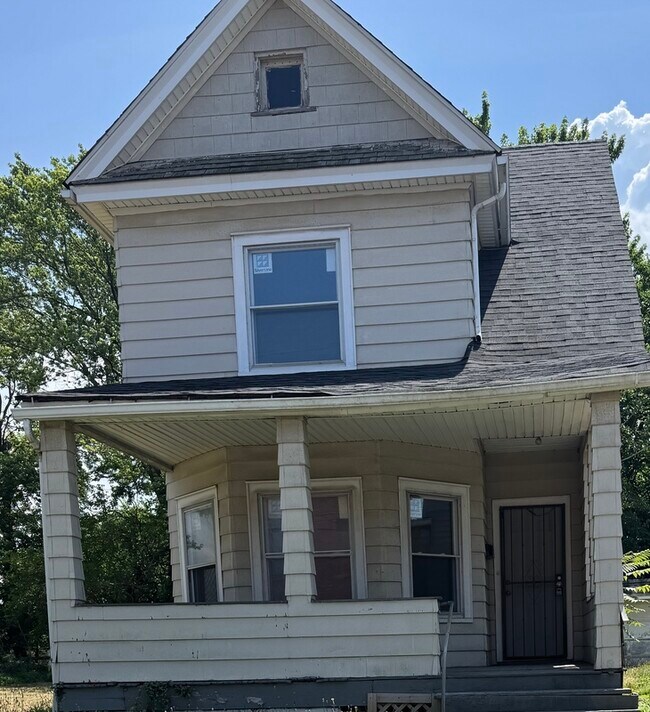 Primary Photo - 15414 Calcutta Ave