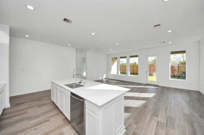 Building Photo - 32031 Victoria Meadow Dr