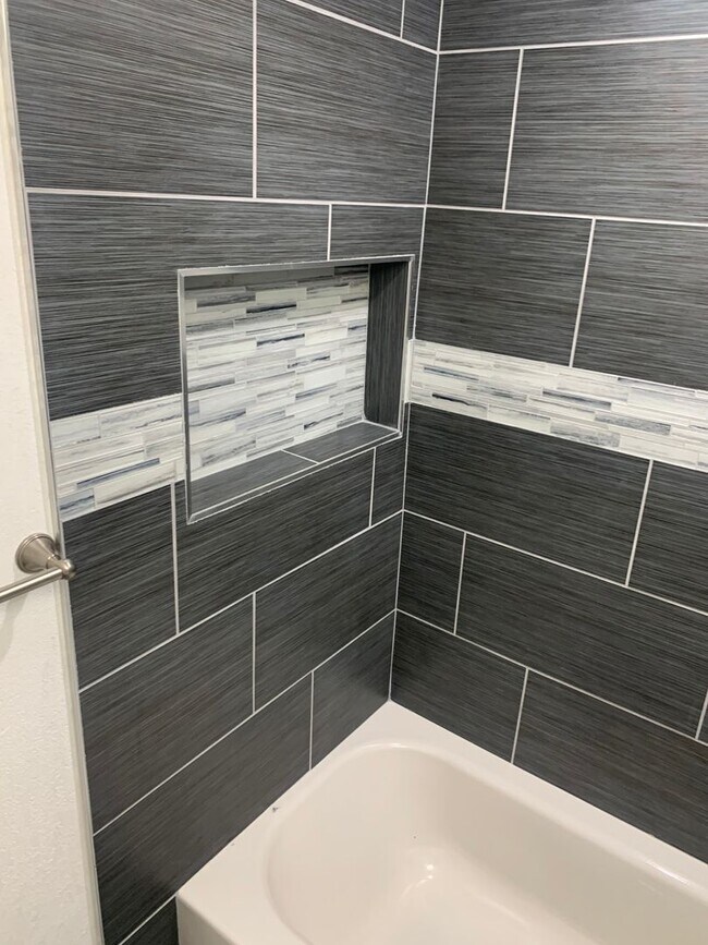 Building Photo - 1 Bedroom 1 Bath In Central Las Vegas