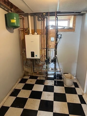 Building Photo - 633 Plantation St