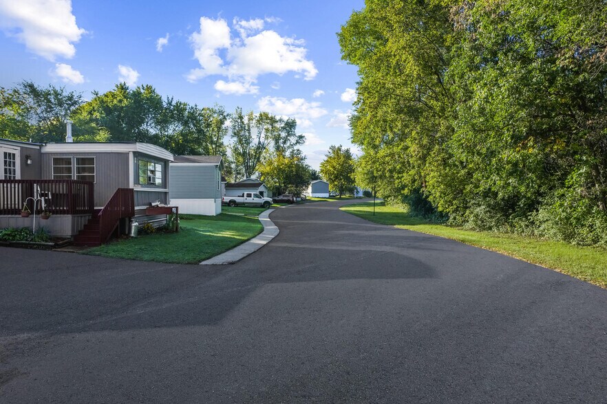 Building Photo - 47 Claremont St