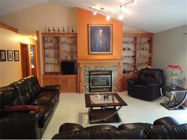 Building Photo - 18525 County Rd 24