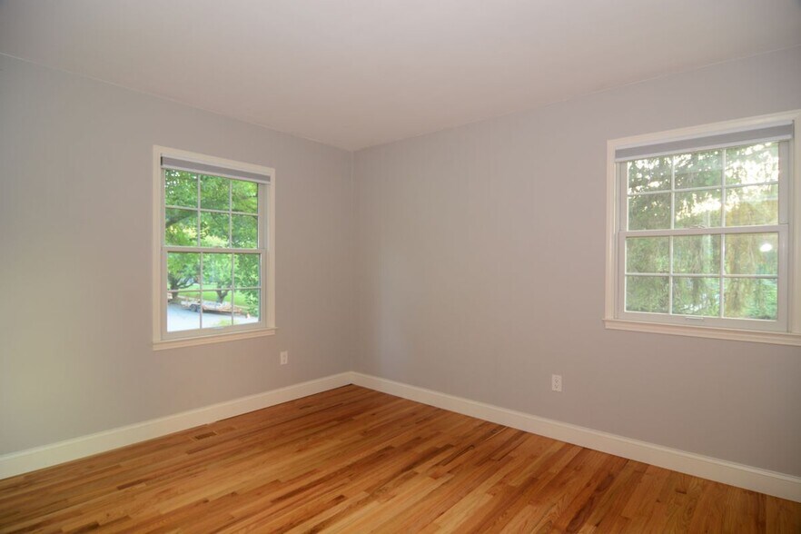 Building Photo - 9416 Gamba Ct