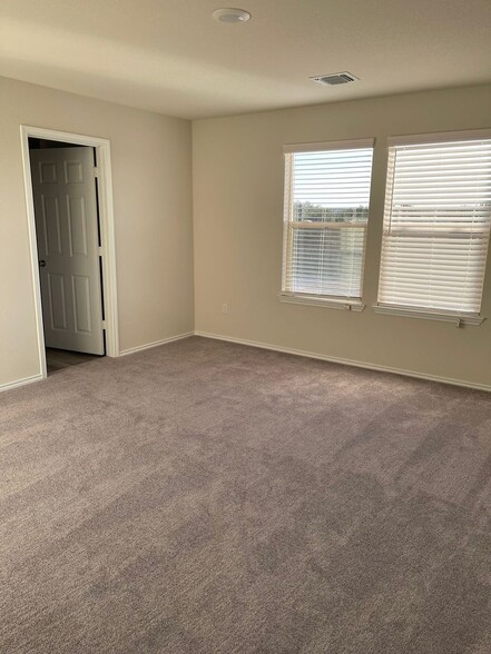 Building Photo - 161 Prairie Falcon Wy