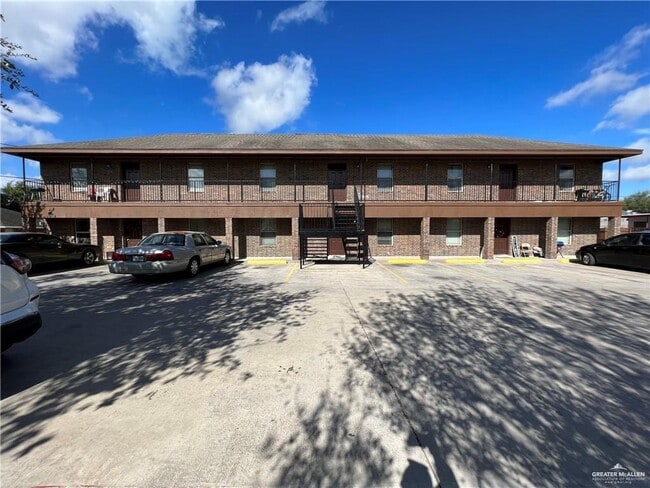 Primary Photo - 118 E Brazil Ave