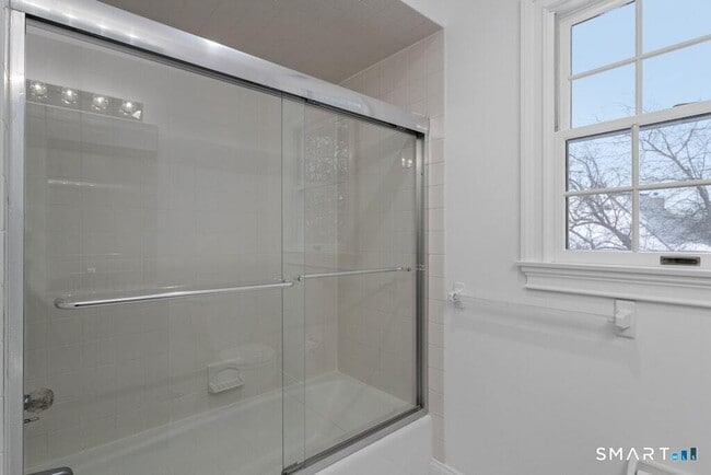 Building Photo - 85 Prospect St