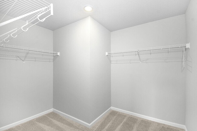 Building Photo - 5766 SE Edgewater Cir