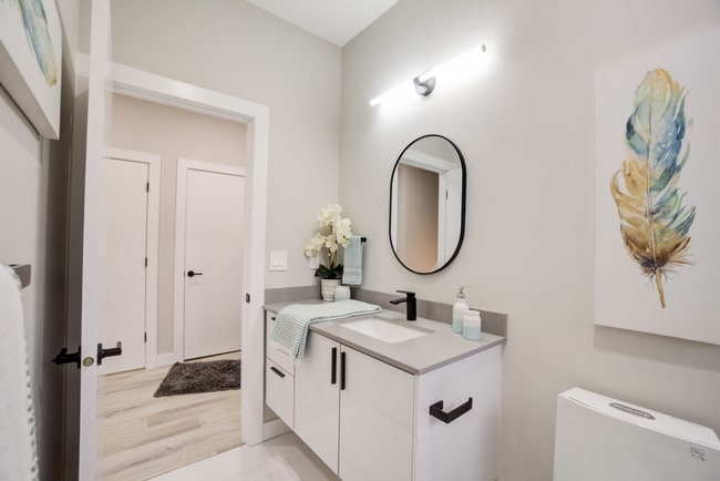 Building Photo - Immaculate NEW CONSTRUCTION Seattle Townhome w/ a Rooftop Deck and Parking Space!