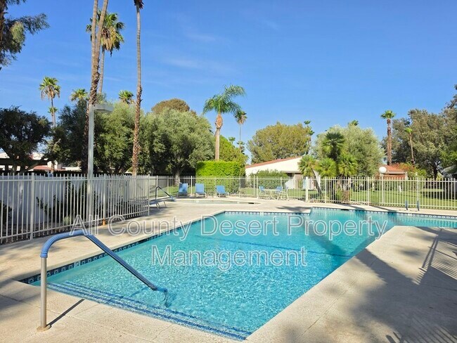 Building Photo - 2504 N Whitewater Club Dr