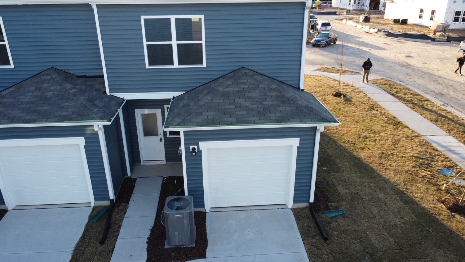 Building Photo - 2064 Glen Crossing Dr