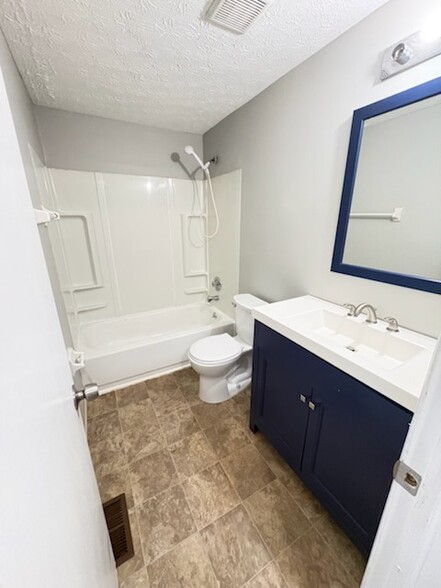 Building Photo - 7287 Chaparral Rd