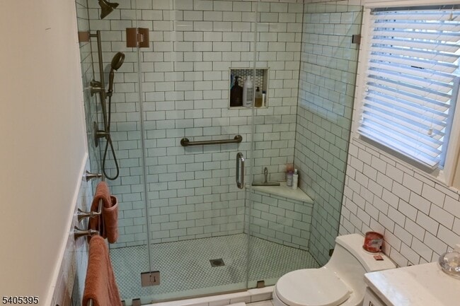 Building Photo - 12 Central Ave