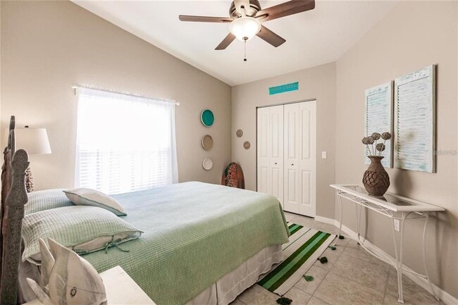 Building Photo - 323 Monaco Dr