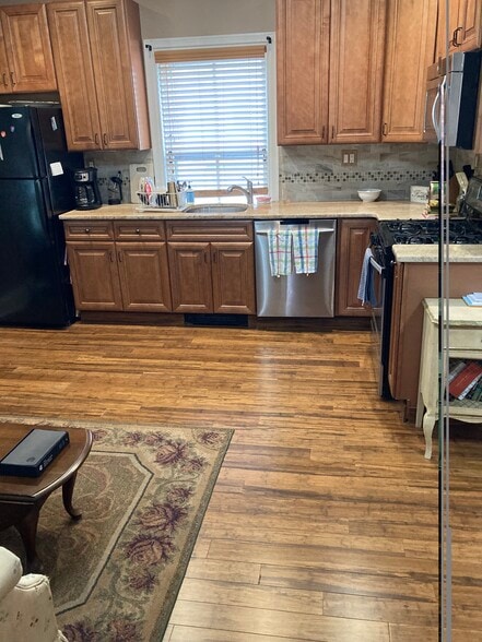 KITCHEN - 4 Lincoln Ave