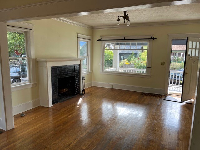 Building Photo - 2536 SE 38th Ave