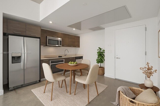 Building Photo - 151 SE 1st St