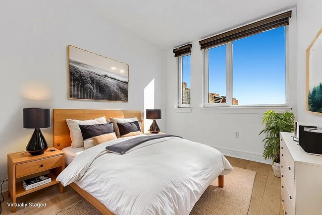 Building Photo - 531 W 159th St