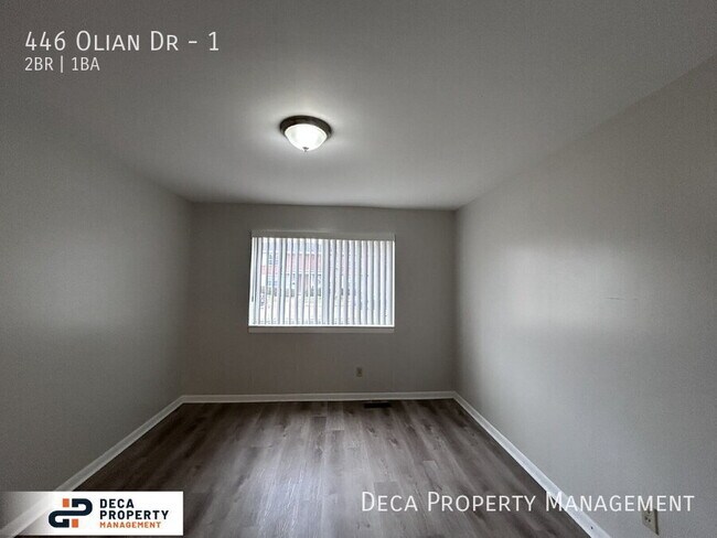 Building Photo - 446 Olian Dr