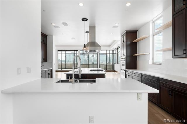 Building Photo - 1665 Central St