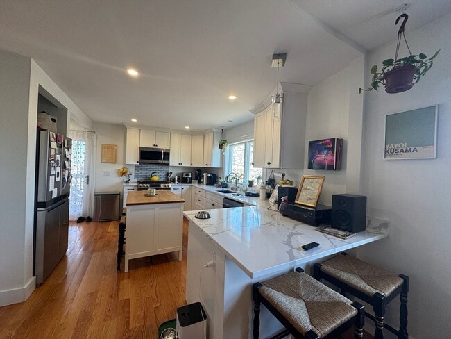 Building Photo - 444 Sumner St